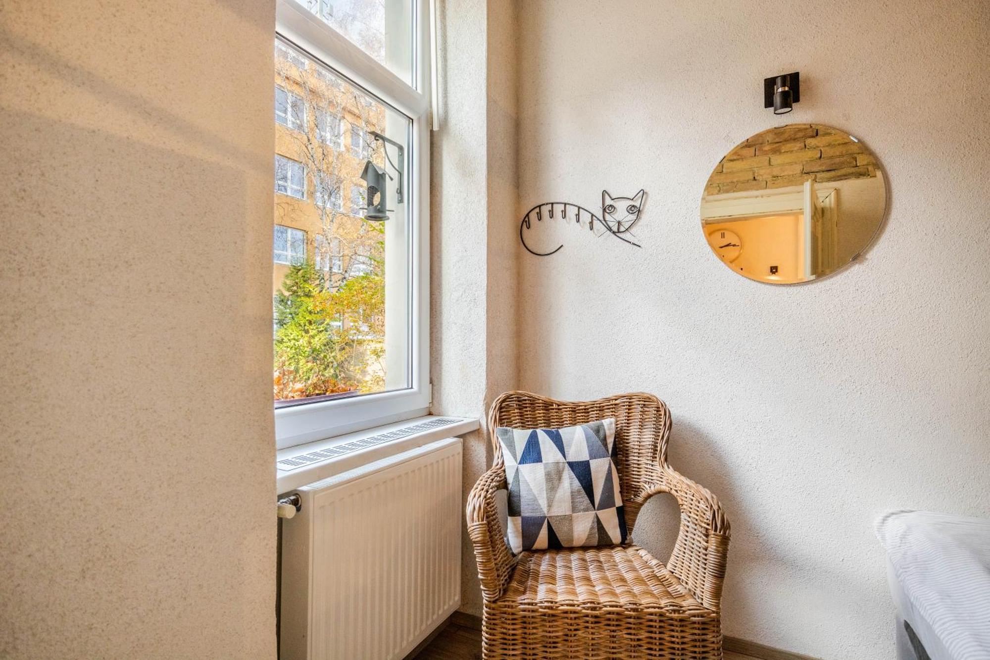 Historical Wine Apartment บราติสลาวา ภายนอก รูปภาพ